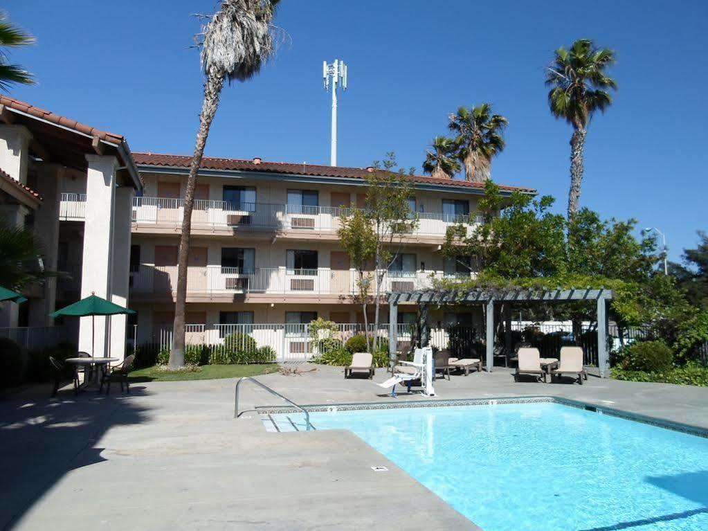 Days Inn By Wyndham San Jose Airport Milpitas Eksteriør billede